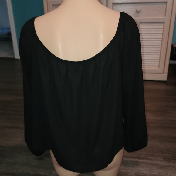 Forever 21 black top - Picture 3 of 4